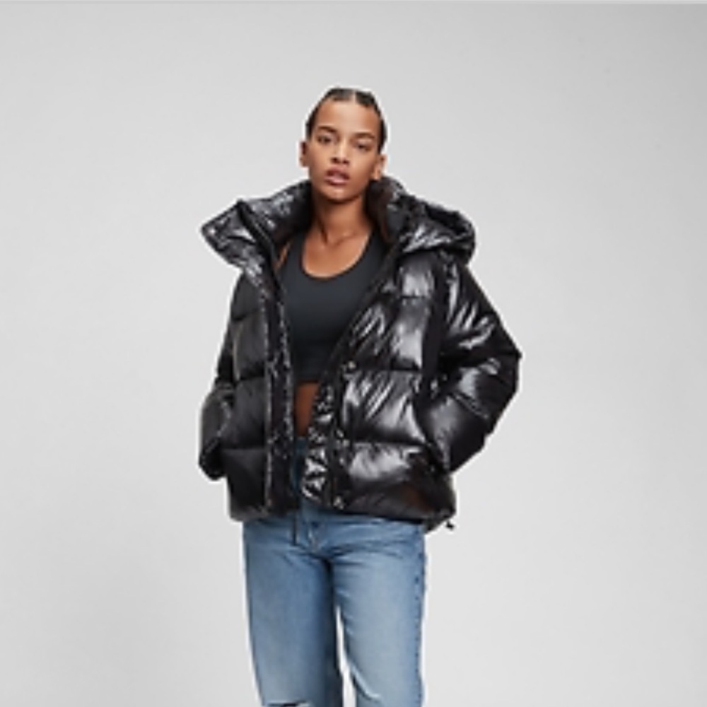 GAP Black Recycled Puffer Jacket- Petite